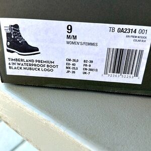 Women’s size 9 Timberland Premium 6” Waterproof Boots Black Nubuck Logo NWT
